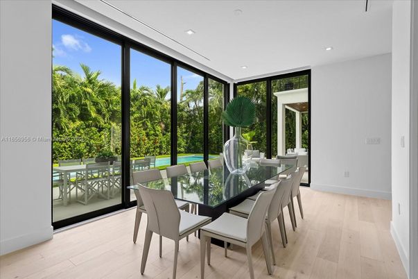 Dining room, Interior, Recessed Lighting, Wood Texture Flooring