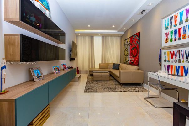 Interior, Living room, Recessed Lighting
