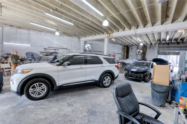 Garage, Interior, Stone Walls