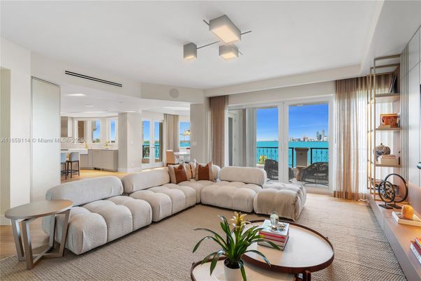 Interior, Living room, Water