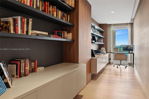 Home Office, Interior, Recessed Lighting, Wood Texture Flooring