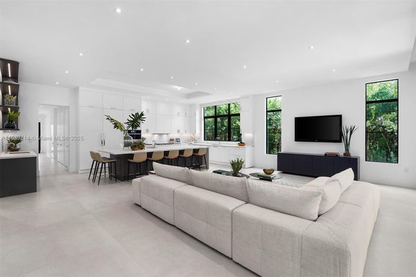 Dining room, Interior, Kitchen, Living room, Recessed Lighting