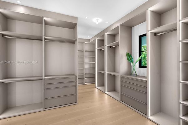 Interior, Recessed Lighting, Walk-in Closets, Wood Texture Flooring