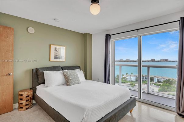 Bedroom, Interior, Water