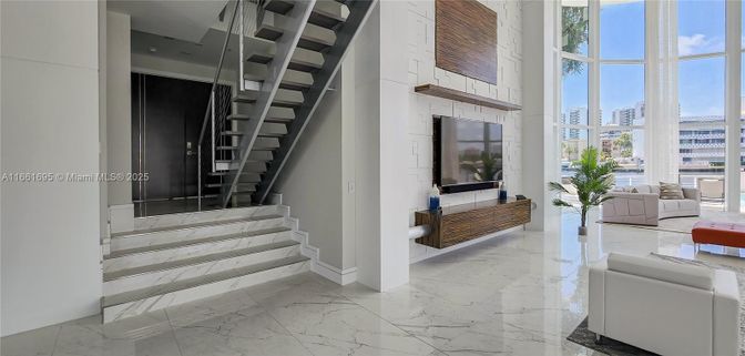Interior, Marble