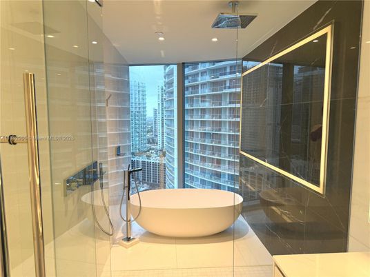 Bathroom, Free Standing Baths, Glass Shower, Interior, Recessed Lighting