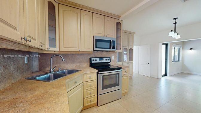 Interior, Kitchen, Pendant Lights