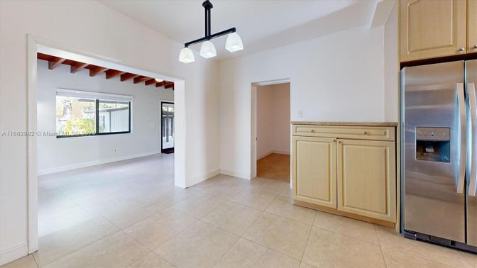 Interior, Kitchen, Pendant Lights, Stainless Steel Appliances