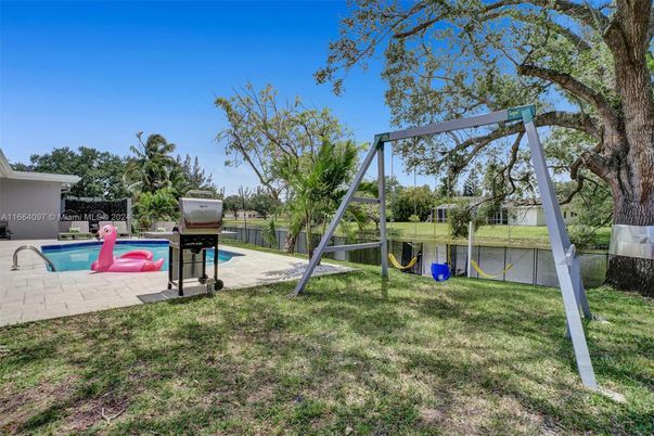 Backyard, Exterior, Playground