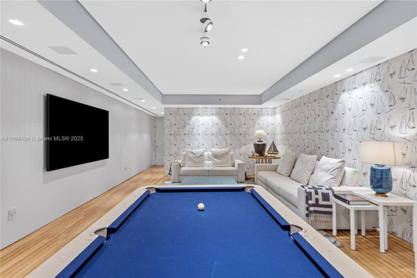 Billiard Table, Game Room, Interior, Living room, Recessed Lighting, Wood Texture Flooring