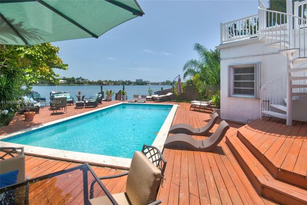 Exterior, Pool, Water