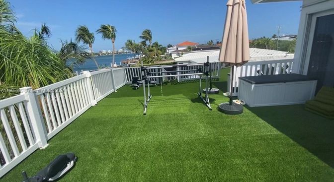 Backyard, Exterior, Water