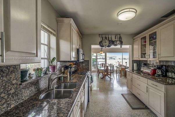 Dining room, Interior, Kitchen