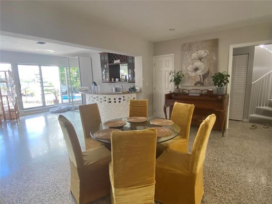 Dining room, Interior, Recessed Lighting