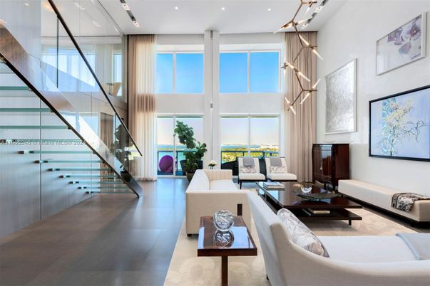 Interior, Living room, Pendant Lights, Recessed Lighting