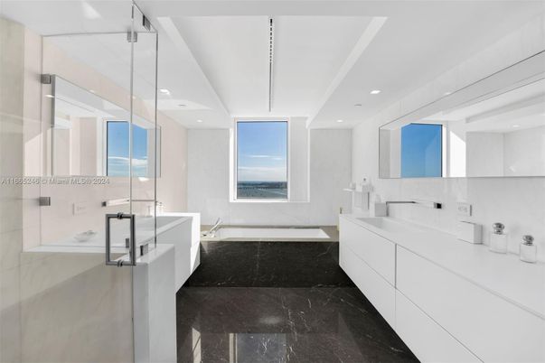 Bathroom, Dual Sink Vanities, Free Standing Baths, Glass Shower, Interior, Marble, Recessed Lighting