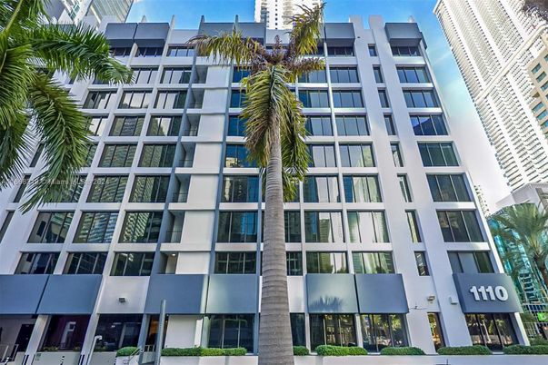 Exterior, Facade, Condo Building
