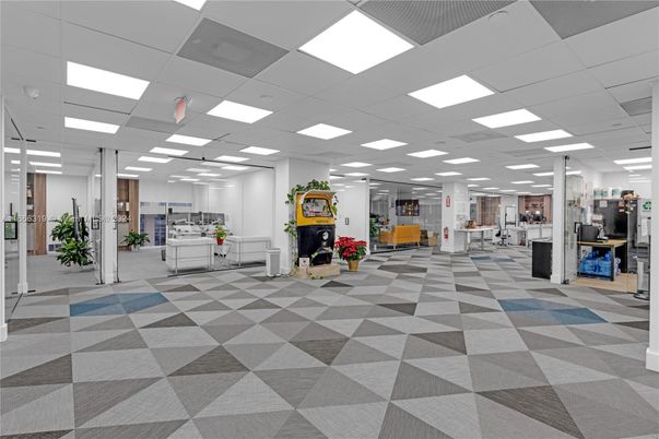 Fireplace, Interior, Recessed Lighting