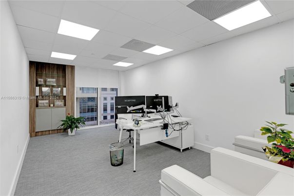 Game Room, Interior, Recessed Lighting