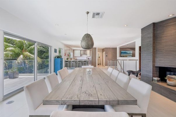 Dining room, Fireplace, Interior, Kitchen, Pendant Lights, Recessed Lighting