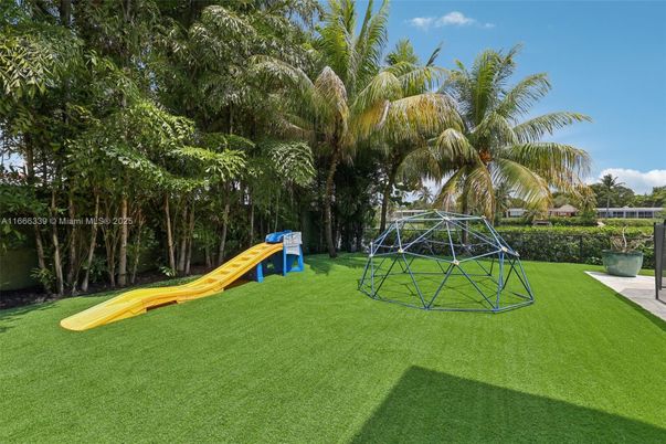 Backyard, Exterior, Playground
