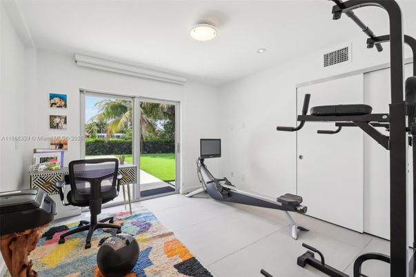 Fitness Equipment, Interior, Recessed Lighting