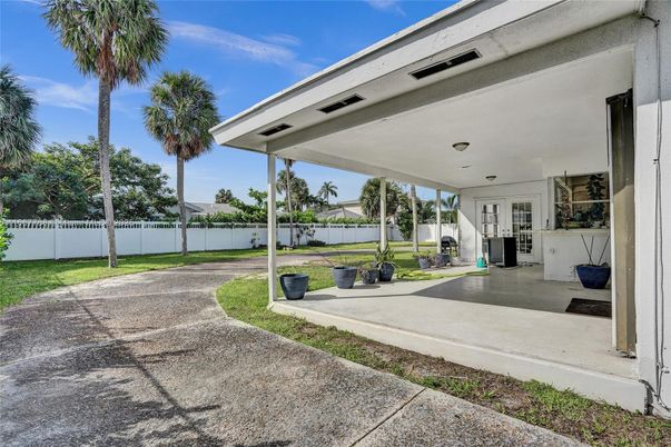 Backyard, Exterior
