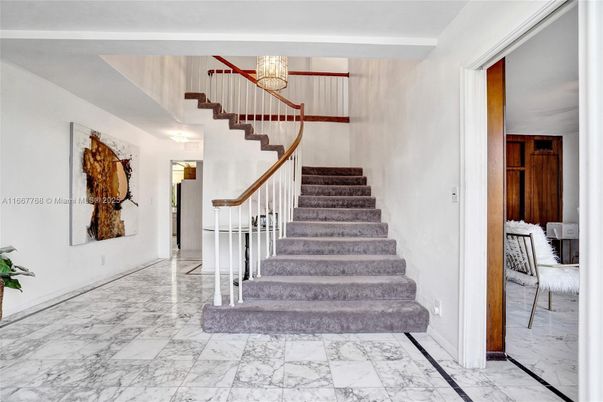 Chandelier, Interior, Marble