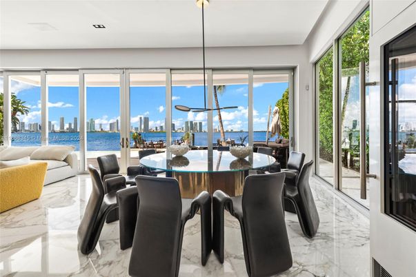 Dining room, Interior, Living room, Marble, Pendant Lights, Recessed Lighting, Water