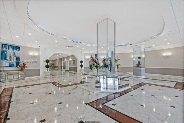 Interior, Marble, Recessed Lighting