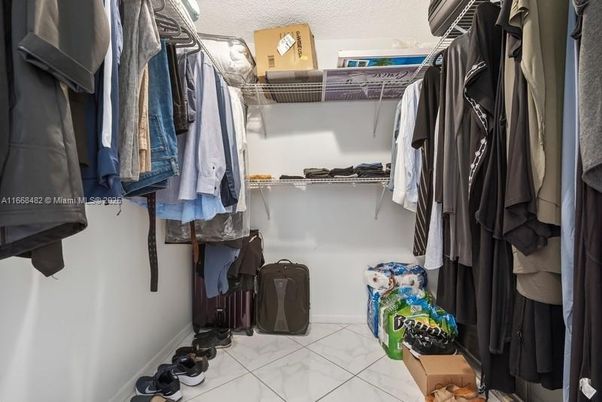 Interior, Walk-in Closets