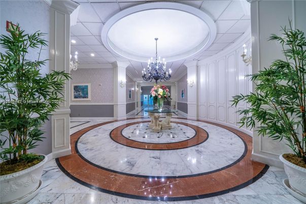 Chandelier, Interior, Marble