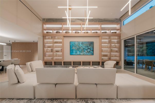 Interior, Living room, Pendant Lights, Recessed Lighting