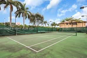 Exterior, Tennis Courts