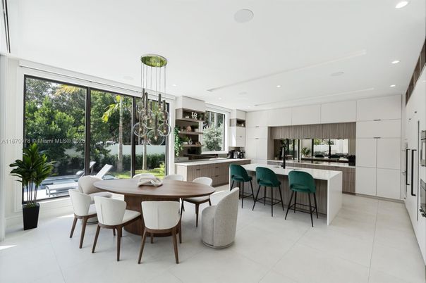 Dining room, Interior, Kitchen, Pendant Lights, Recessed Lighting, Stainless Steel Appliances