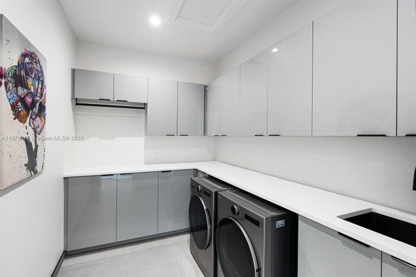 Interior, Recessed Lighting, Washer