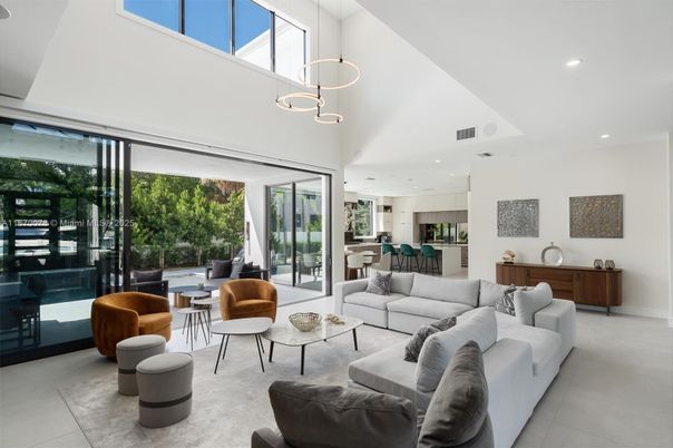 Dining room, Interior, Kitchen, Living room, Pendant Lights, Recessed Lighting
