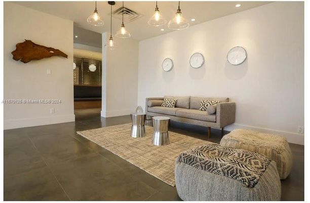 Interior, Living room, Pendant Lights, Recessed Lighting