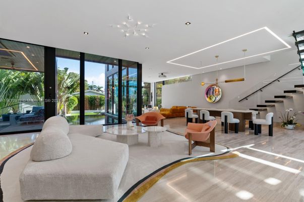 Dining room, Interior, Living room, Pendant Lights, Recessed Lighting