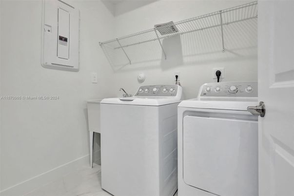 Interior, Marble, Utility Closets, Washer