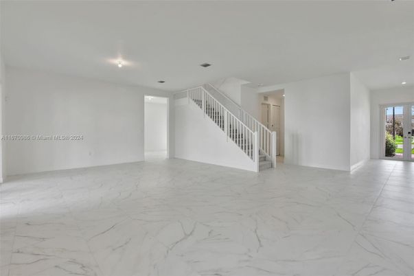 Empty room, Interior, Marble, Recessed Lighting