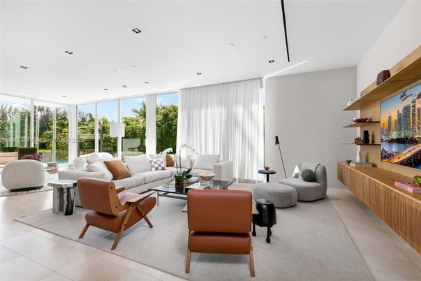 Interior, Living room, Recessed Lighting