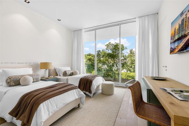 Bedroom, Home Office, Interior, Recessed Lighting, Wood Texture Flooring