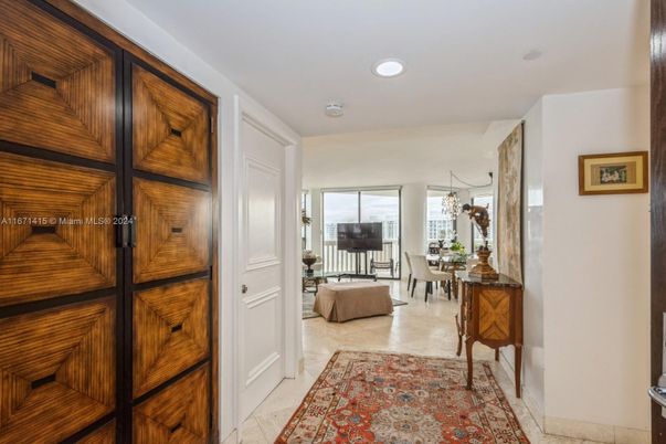 Chandelier, Dining room, Interior, Recessed Lighting