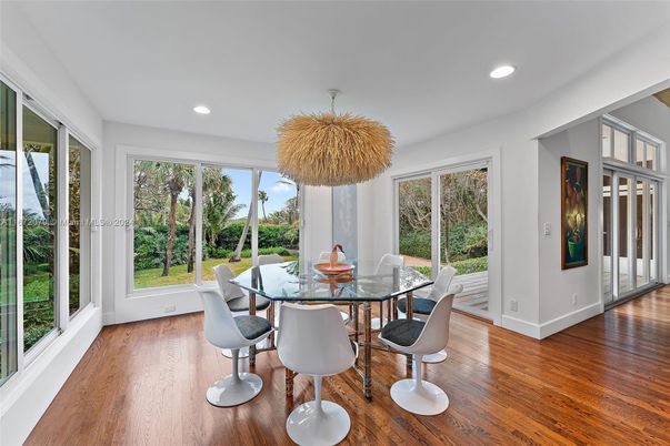 Dining room, Interior, Recessed Lighting, Wood Texture Flooring
