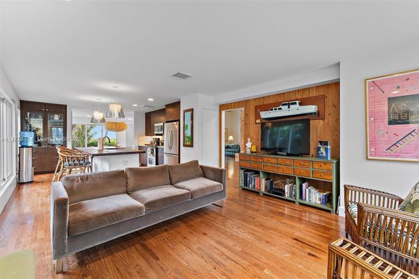Dining room, Interior, Kitchen, Living room, Pendant Lights, Recessed Lighting, Stainless Steel Appliances, Wood Texture Flooring