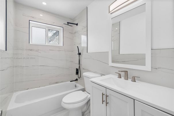 Bathroom, Interior, Marble Walls, Recessed Lighting