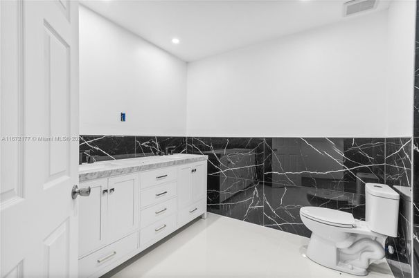 Bathroom, Interior, Marble Walls, Recessed Lighting