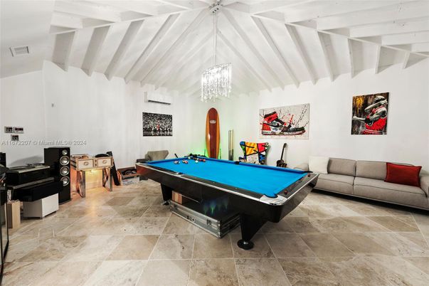 Billiard Table, Game Room, Interior, Pendant Lights