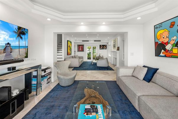 Interior, Living room, Recessed Lighting
